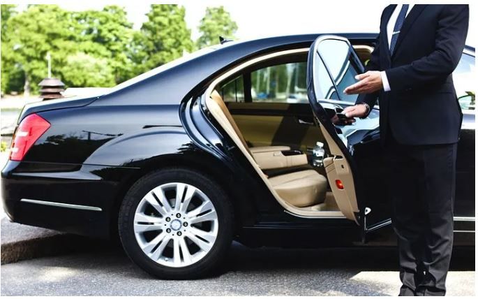 Cruise with Ease Premier Car Rental Services in Agra